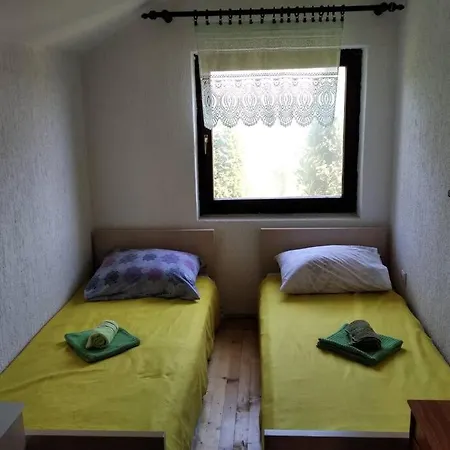 Pool & Sauna House Vakantiehuis *